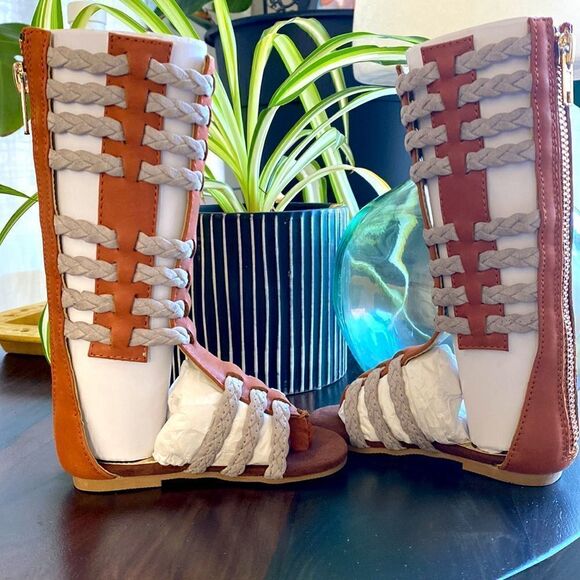 JoyFolie Baby Gladiator Sandals Boho NWOT Flats Brown 4 Booties Baby Shoes - Picture 7 of 13